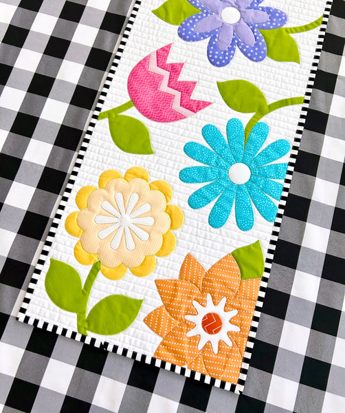 Flower Garden Table Runner Pattern - PAPER